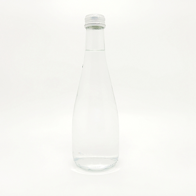 Factory Wholesale 500ml clear Glass Bottle Drink Glass Bottle With Screw Cap High End Mineral Water Glass Bottle