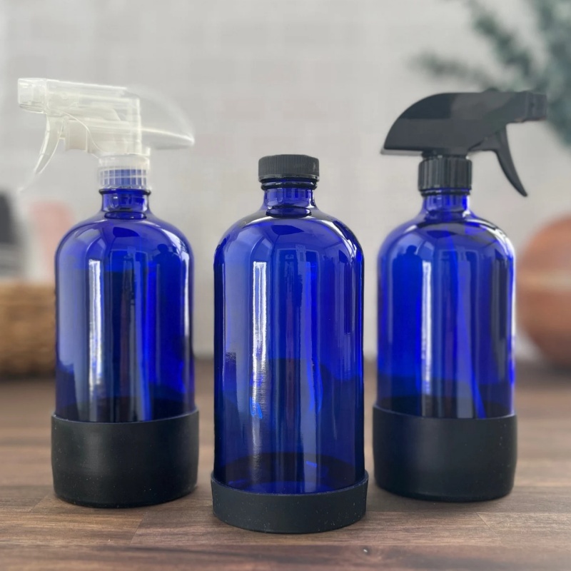 Eco-Friendly Refillable 16oz Clear Amber Cobalt Blue Boston Bottle W/ Silicone Sleeve and Cap/Sprayer for Cleaning Collection