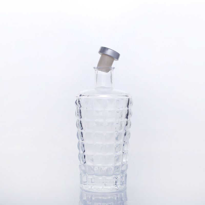 200ml 700ml 750ml Recyclable Empty Clear Super Flint Glass Spirit Alcoholic Beverage Whisky Bottles 700ml  for Liquor