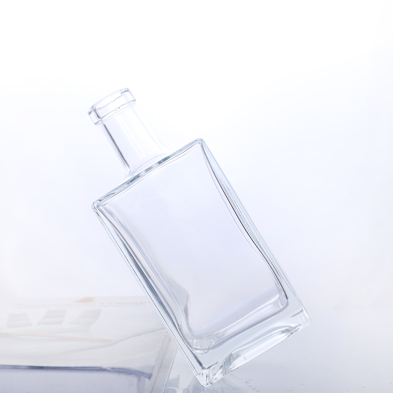 Recyclable Clear 500ml 700ml 750ml Spirits Vodka Gin Rum Liquor Whisky Alcoholic Beverage Glass Bottle
