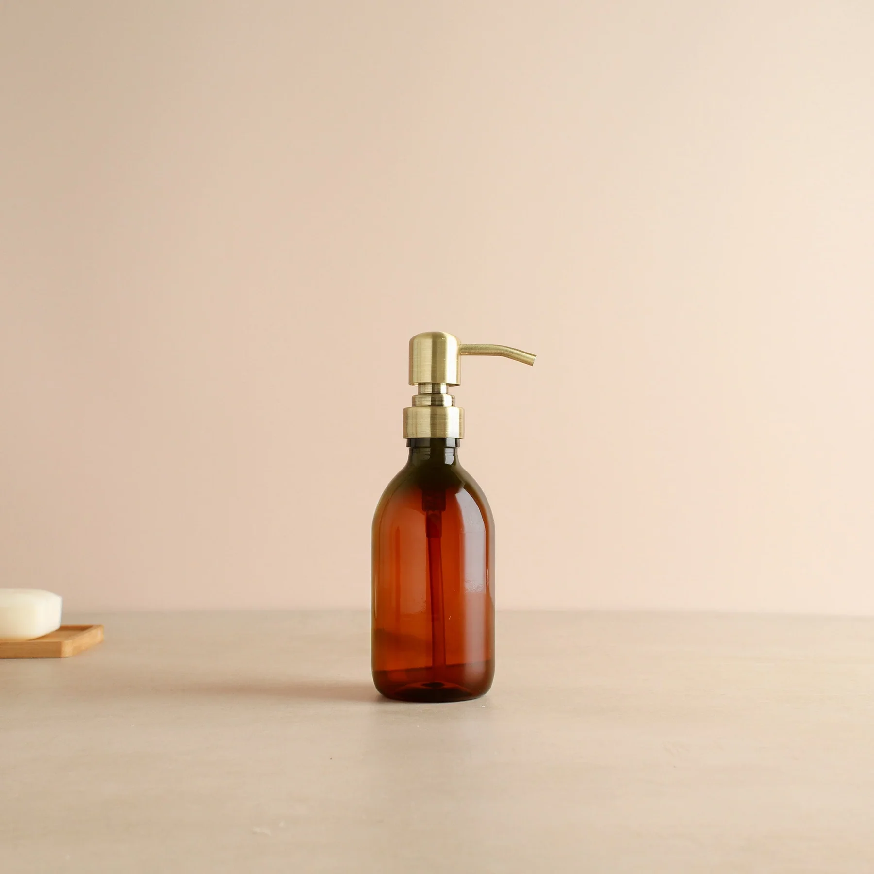 16oz Glass Soap Dispenser With Stainless Steel Pump 21 Waterproof Labels Non-slip Protective Silicone Pad
