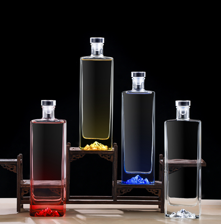 High Quality Fancy Ice Mountain Base 100ml 250ml 500ml Empty Liquor Spirits Glass Bottle for Vodka Gin Whiskey