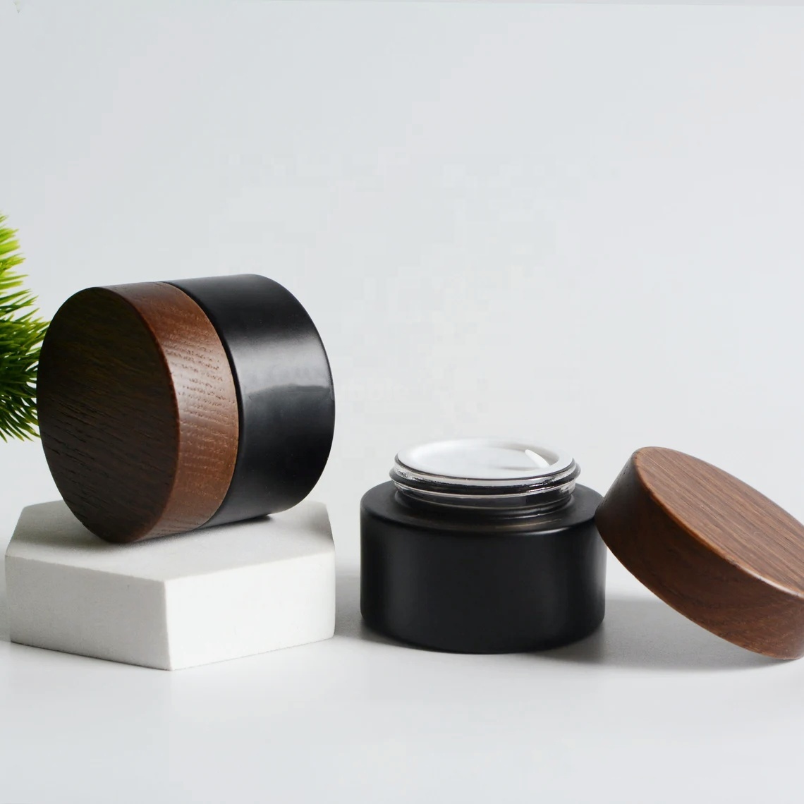 Packaging Container Empty Custom 30g 50g 100g 150g 8oz Green Bamboo Body Butter Face Cream Frosted Cosmetic Glass Jars With Lid